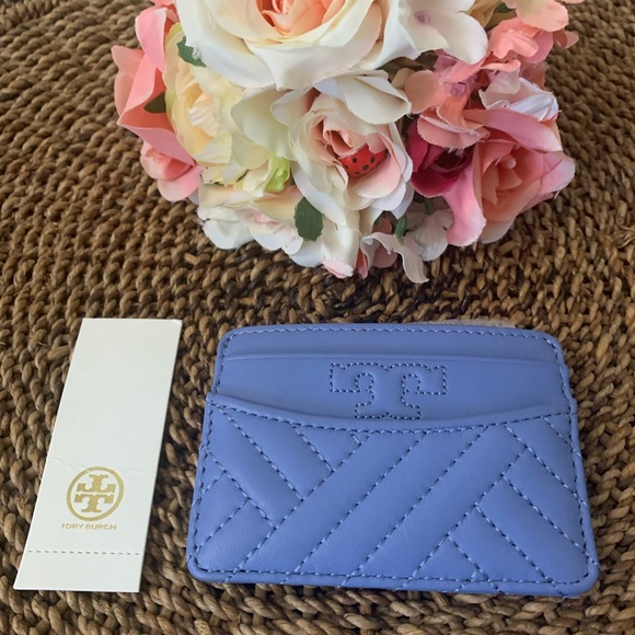 Tory Burch Handbags - NWT. Tory Burch Alexa slim card case.